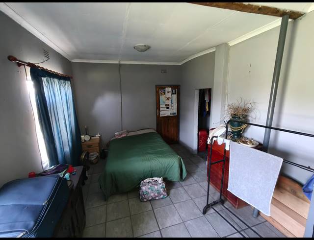 4 BEDROOM HOUSE FOR SALE IN OOS EINDE